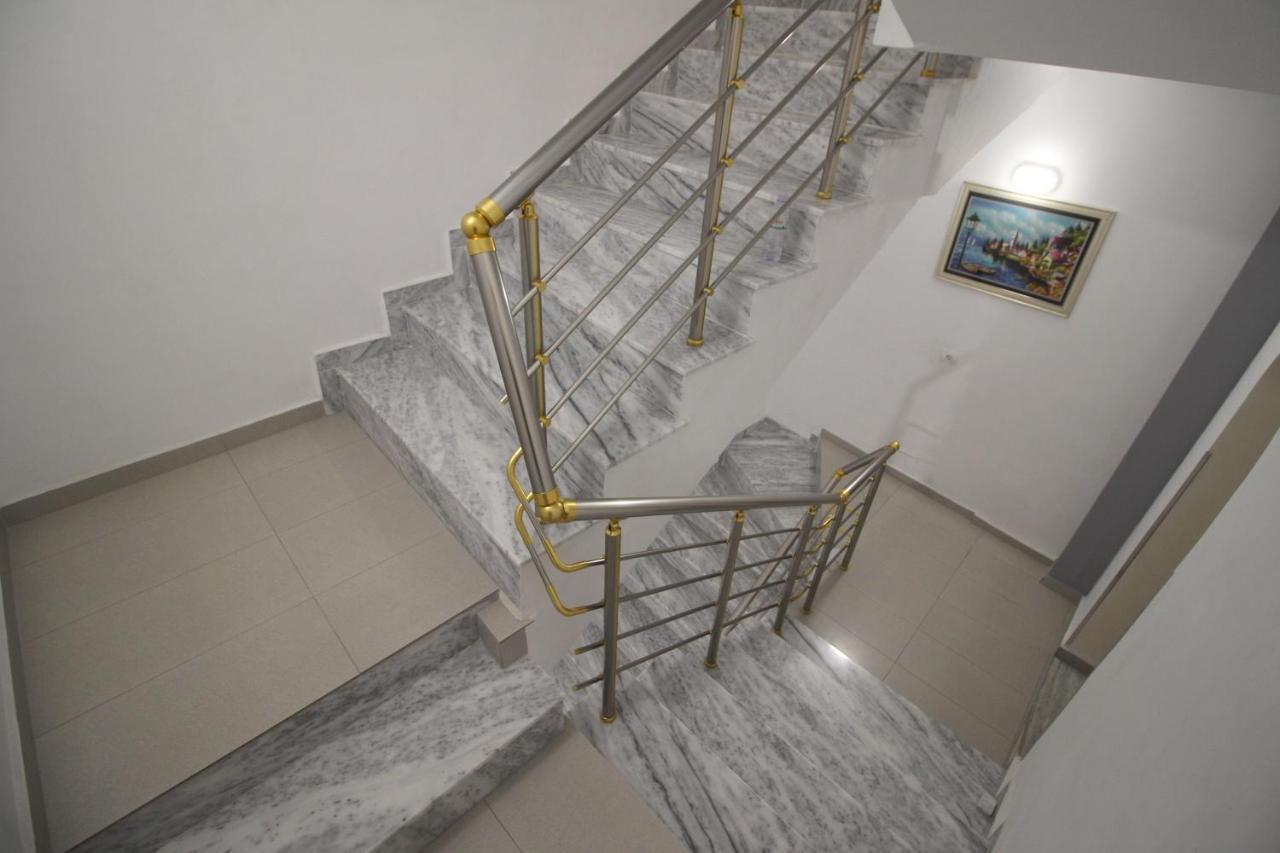 Doka Center Apartments Saranda Extérieur photo